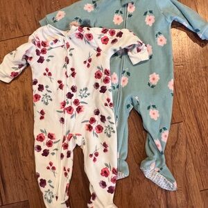 Floral 12M Fleece Footies - White and Blue